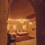 Pinhan Cave ホテル ウチヒサール