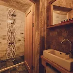 Pinhan Cave