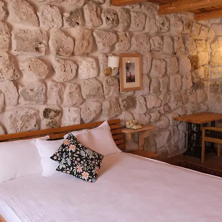 Otel Pinhan Cave