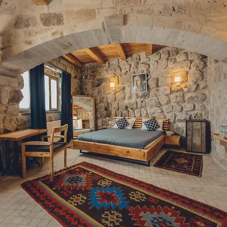 Otel Pinhan Cave