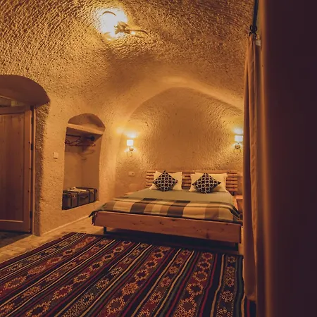 Pinhan Cave Hotel