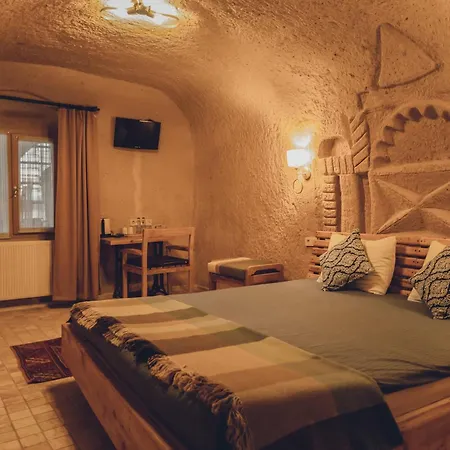 Pinhan Cave Hotel *