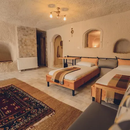 Pinhan Cave Учисар