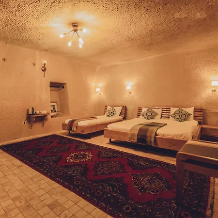 Pinhan Cave Отель Учисар