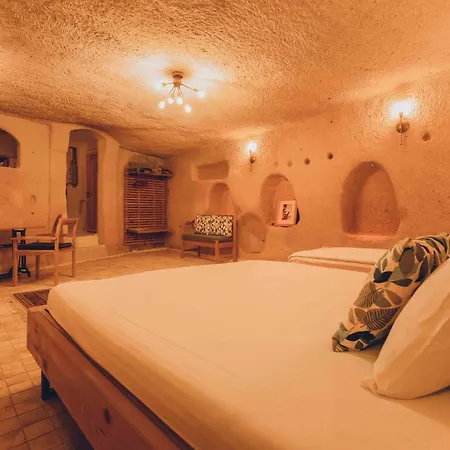 Pinhan Cave Учисар