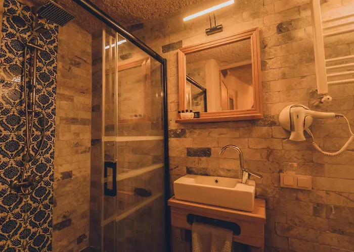 Pinhan Cave * Üçhisar