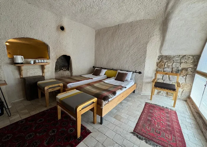 Pinhan Cave Szálloda *