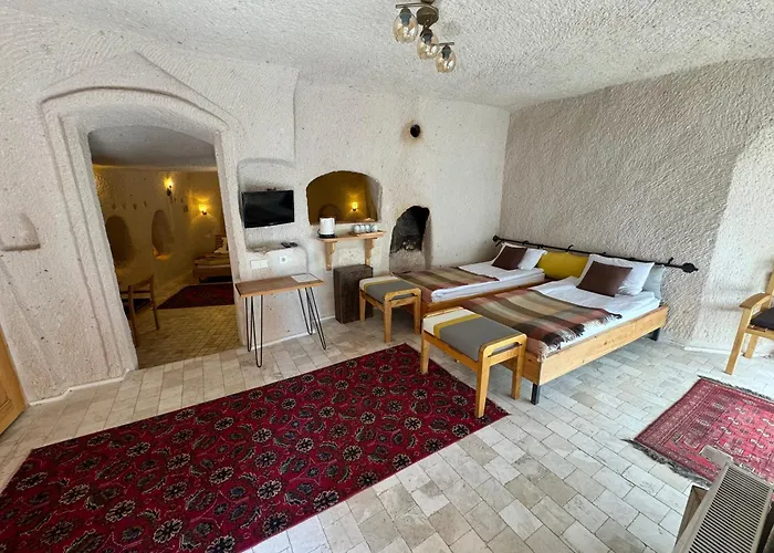 Pinhan Cave * Üçhisar