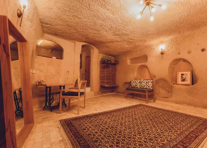 Pinhan Cave * Üçhisar